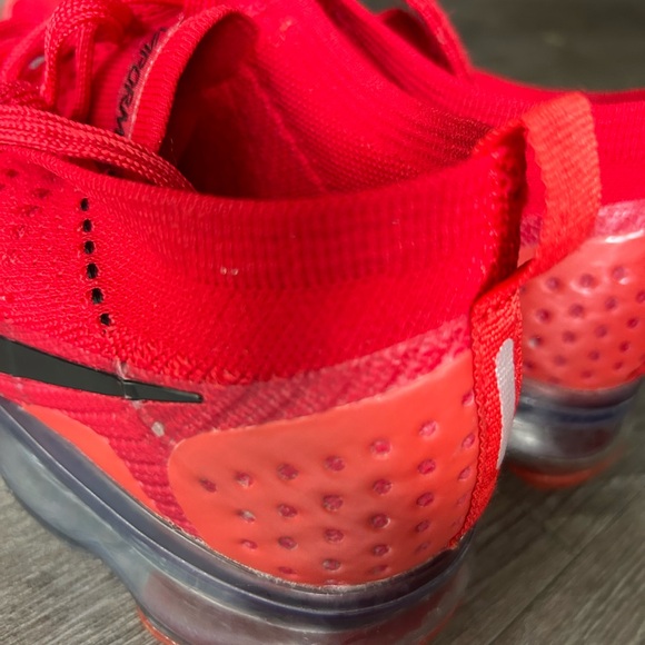 Nike vapor max Red Flyknit - Picture 12 of 17